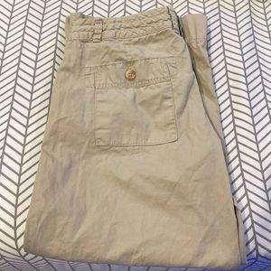 Tan/cream vintage capri cargo pants!!